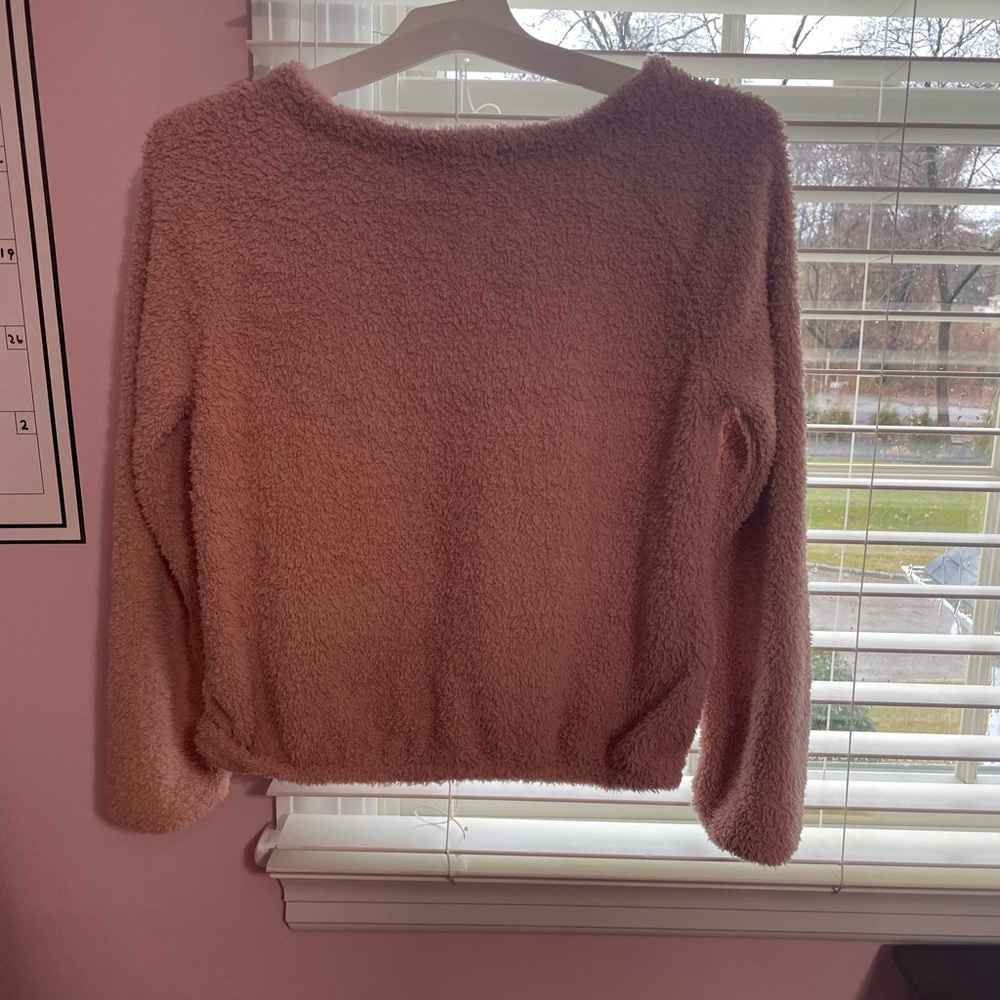 Pink fuzzy set
